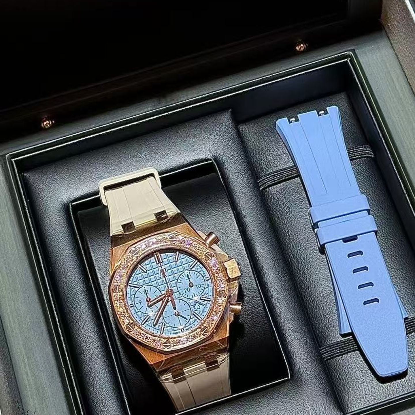 Audemars Piguet Royal Oak Offshore Lady 26231OR.ZZ.A085CA.01 - (1/3)